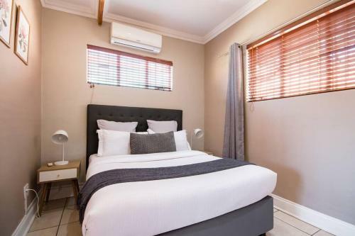 Beautiful And Modern Apartment Close To Menlyn