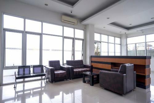 Hotel Oyo 2695 D'es Guest House