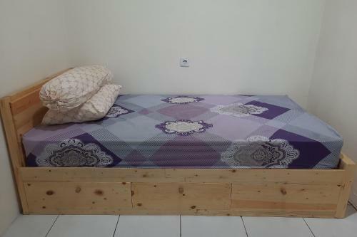Hotel Oyo Life 2751 Deyo Kost