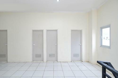 Hotel Oyo Life 2751 Deyo Kost