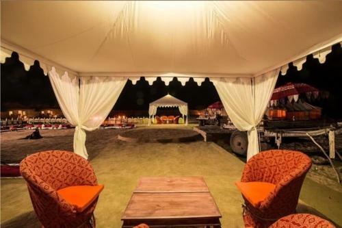 Hotel Oyo 85806 Couple Cool Dessert Camp