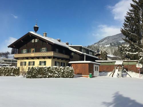 Luxurious Holiday Home In Mittersill With Sauna