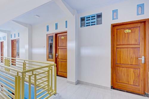 Hotel Oyo 90636 Happy Syariah