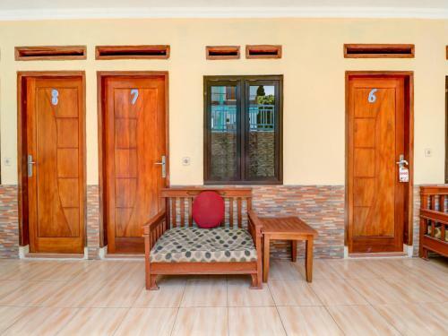 Hotel Oyo 3879 Villa Sari Intan