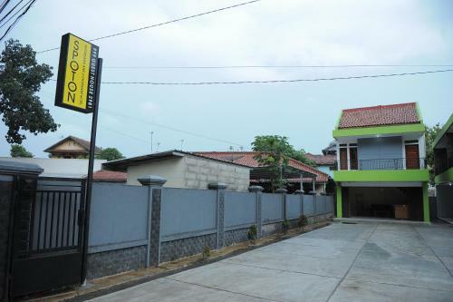Hotel Spot On 2891 999 Guest House