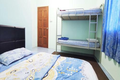 Oyo Home 90339 Sosodikon Inap Desa
