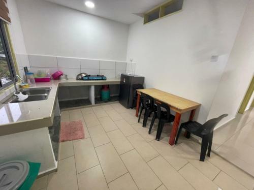 Hotel Oyo 90497 Eva Homestay
