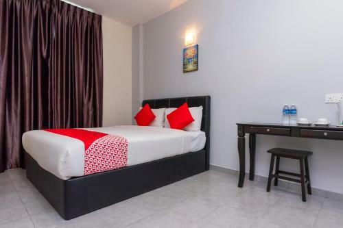 Oyo 756 Muar City Hotel