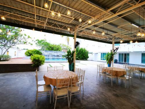 Hostal Secret Garden Warni Villa (muar)