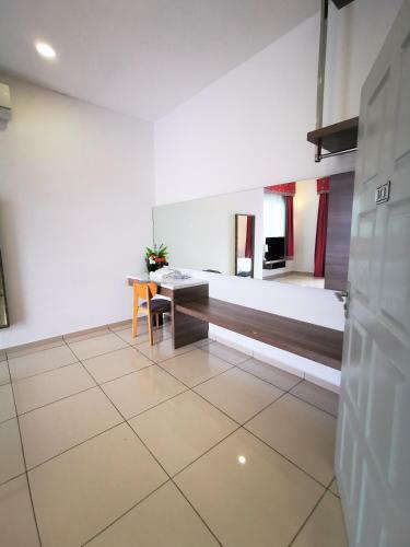 Hostal Secret Garden Warni Villa (muar)
