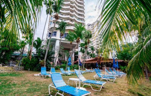 Apartamento Beachfront Deluxe Double Loft + Seaview Balcony @ D' Beach Suites