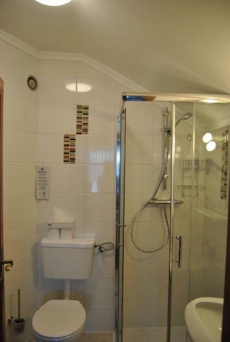 Hostal Hotel Garni G�stehaus Hutter