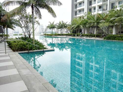 Apartamentos Cybersquare Skyview Suites Pool Gym