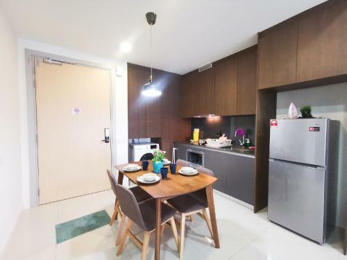Apartamento Grand Medini Suites By Uha