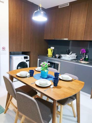 Apartamento Grand Medini Suites By Uha