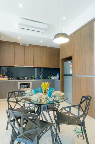 Apartamento Grand Medini Suites By Uha