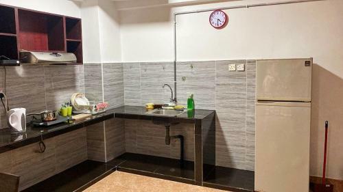 Lovely 1 Bedroom Apartment Unit With Balcony