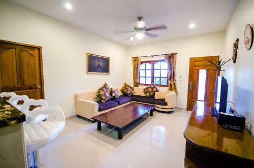 Aparthotel Namphung Phuket Boutique Resort