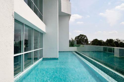 Apartamento Hostahome At Paragon Suites With Private Jacuzzi