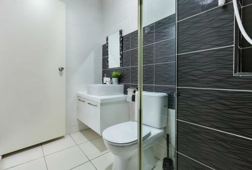 Apartamento Hostahome Suite At Platino, Paradigm Mall