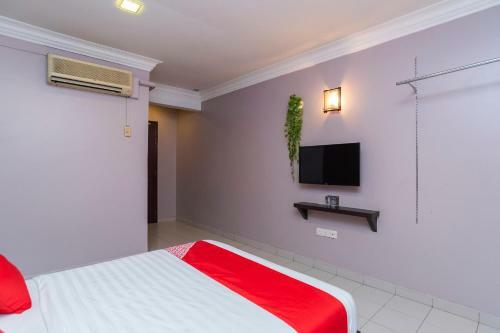 Oyo 44027 Golden Horse Hotel