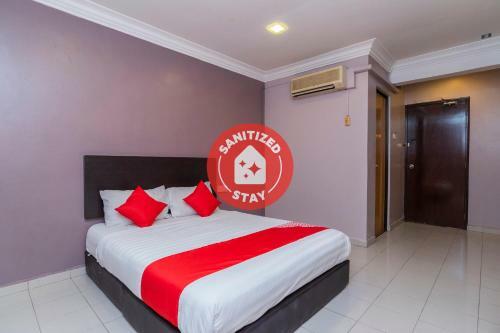 Oyo 44027 Golden Horse Hotel