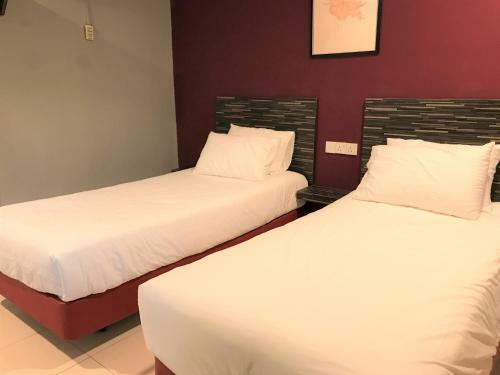 Oyo 90487 K Threegod Hotel