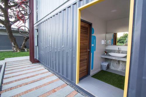 Albergue Ducati Bike Box Hotel