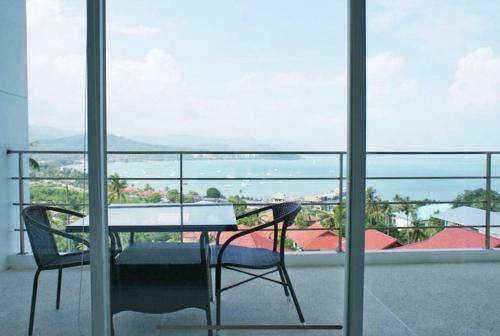 Apartamento 3 Bedroom Penthouse With Ocean Views