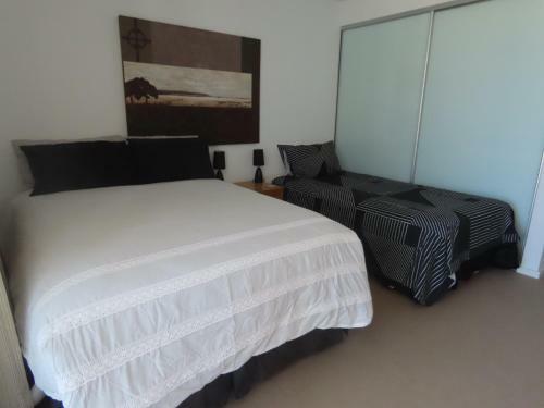 Luxury Apartment Overlooking Mandurah