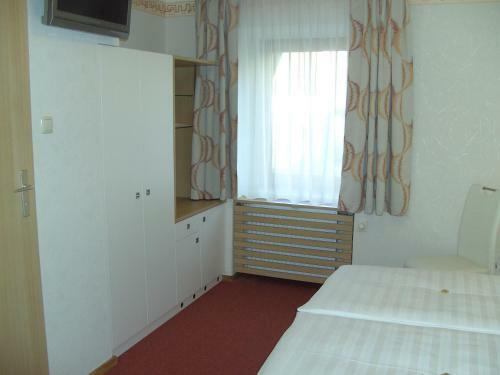Hostal Gasthof-pension Leopold Janu