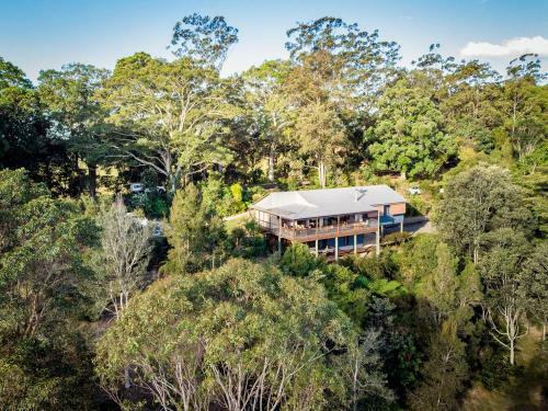 Escape To The Maleny Hinterland This Winter - Pizza Oven, Fireplace, Firepit