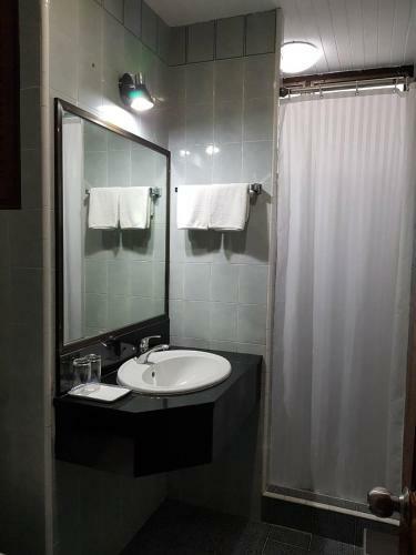 Baanbusarin Hotel