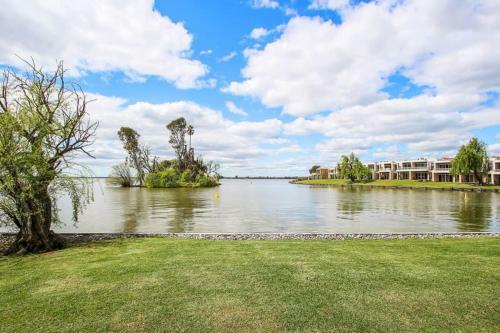 Villa Tarni Townhouse Mulwala