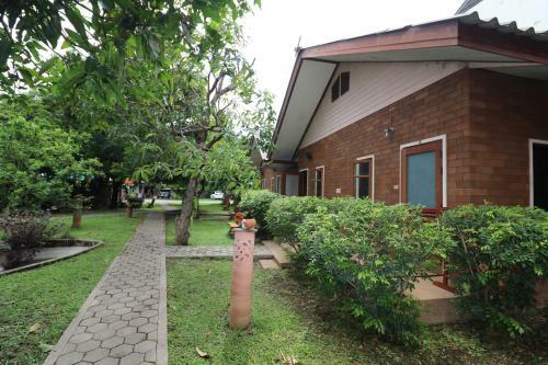 Gongkaew Huenkum Hotel