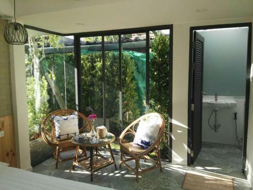 Bed & Breakfast 18 In Town Homestay