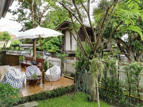 Bed & Breakfast 18 In Town Homestay