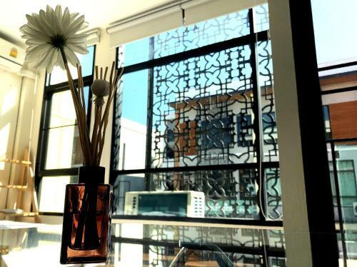 Floating Loft @ Jedyod - 3 Storey Flowery Loft