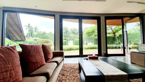 Azaya Luxury 4 Bedrooms Pool Villa