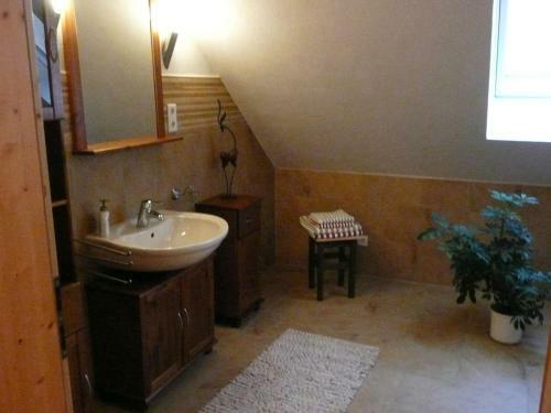 Cozy Cabin In Waltershausen Near Forest