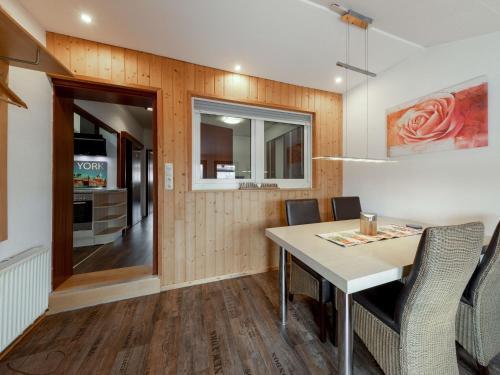 Simplistic Apartment In Eisenach Near City Centre