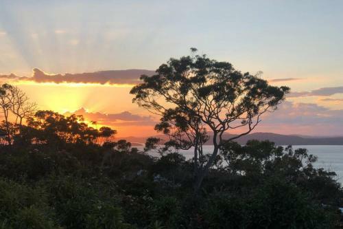 Pacific Waters - Unbeatable Views Of Port Stephens