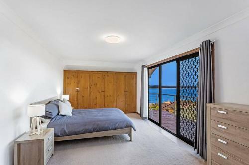Pacific Waters - Unbeatable Views Of Port Stephens