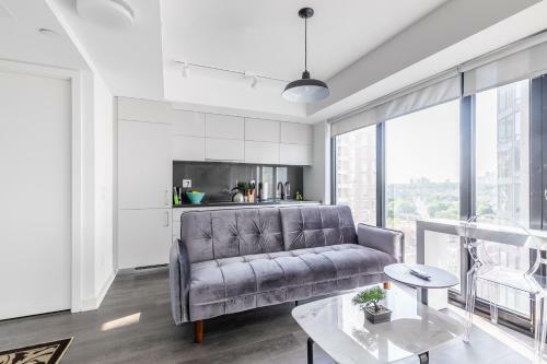 Apartamento Designer 1br + Study Suite In Coveted Yorkville