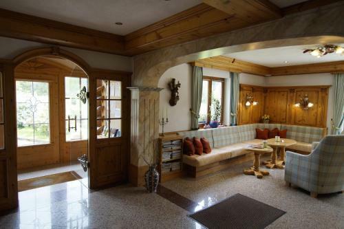 Hostal Hotel Gasthof J�gerhaus
