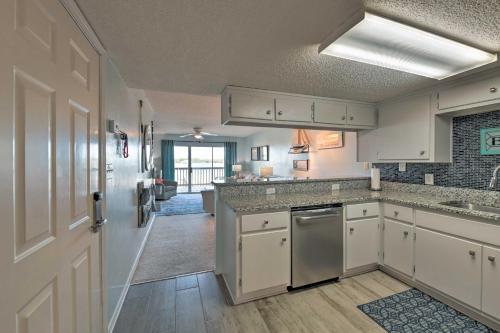 Apartamento Stylish Gulf Shores Getaway With Dock Access!