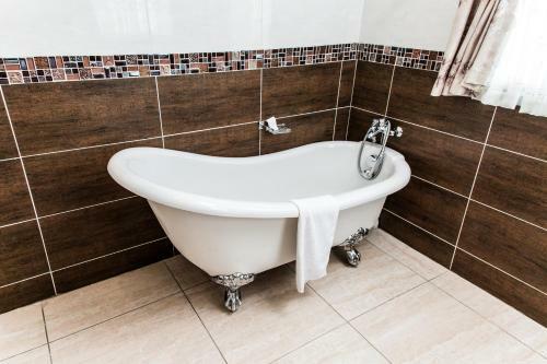 Bed & Breakfast Ekupholeni Garden Villas