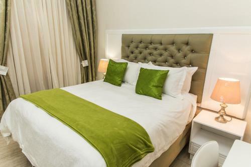 Bed & Breakfast Ekupholeni Garden Villas