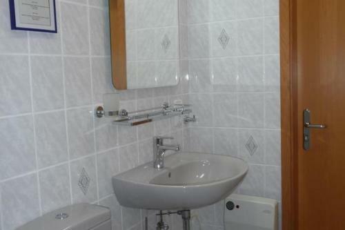 Chic Apartment 1 Bedroom With Balcony - Manne 9