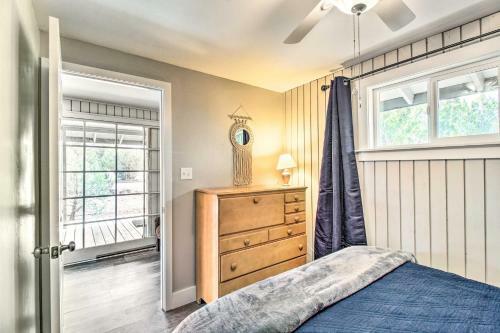 Bright Show Low Home Near White Mountain Lake